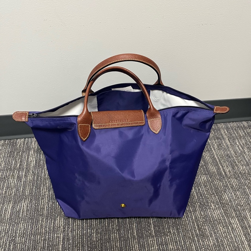Stylish Purple Tote Bag with Brown Accents from Longchamp, Bilberry